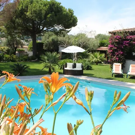Panzió La Topi