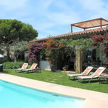 Bed & Breakfast La Topi Antibes