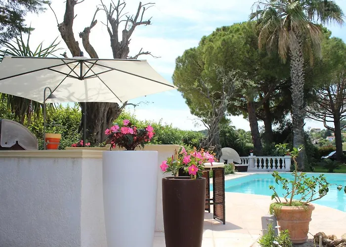 La Topi Bed and Breakfast Αντίμπ